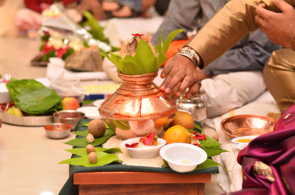Community Gatherings & Dinners